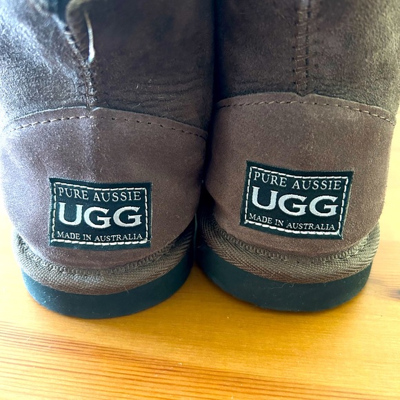 NWOT UGG boots. Roll up or down. Brown. - Picture 6 of 7